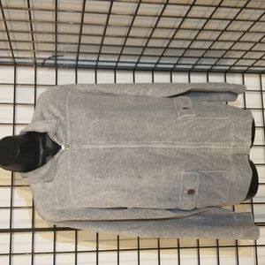 Women zip up